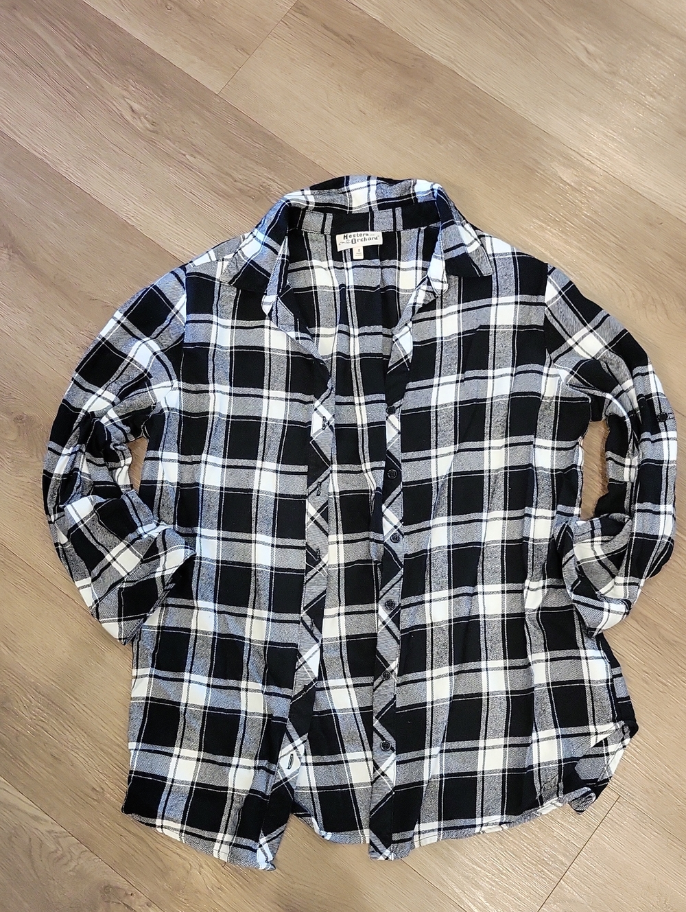 Like New Hester & Orchard Black & White Checked 3/4 Sleeve Flannel